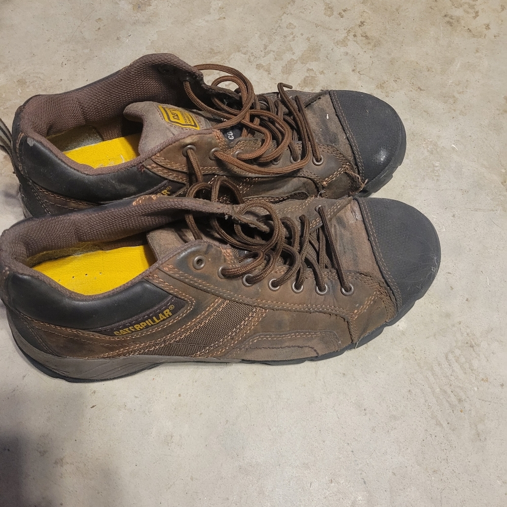 Steel toe work boots